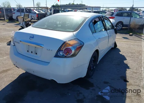 2011 Nissan Altima 2.5 S z USA, uszkodzony, nr VIN 1N4AL2AP2BN504290